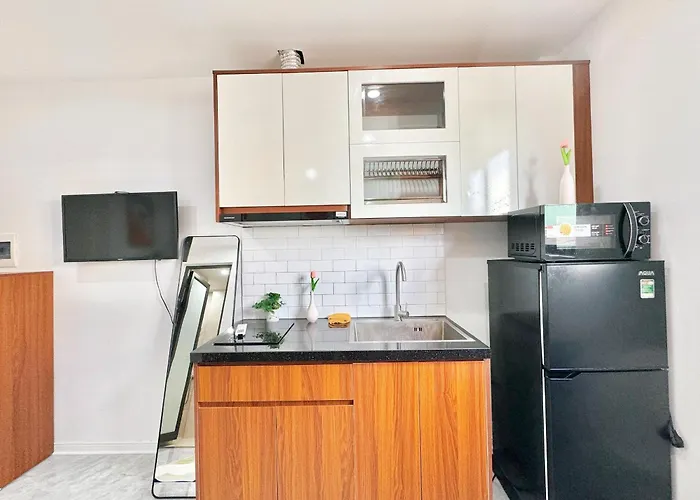 Little Home - Cu Chinh Lan - Modern & Comfy