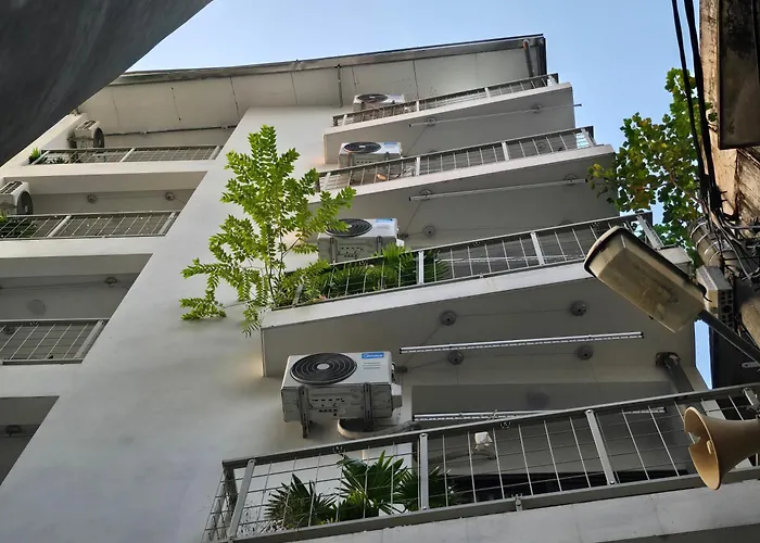 Homestay Phạm Văn Đồng, Hà Nội